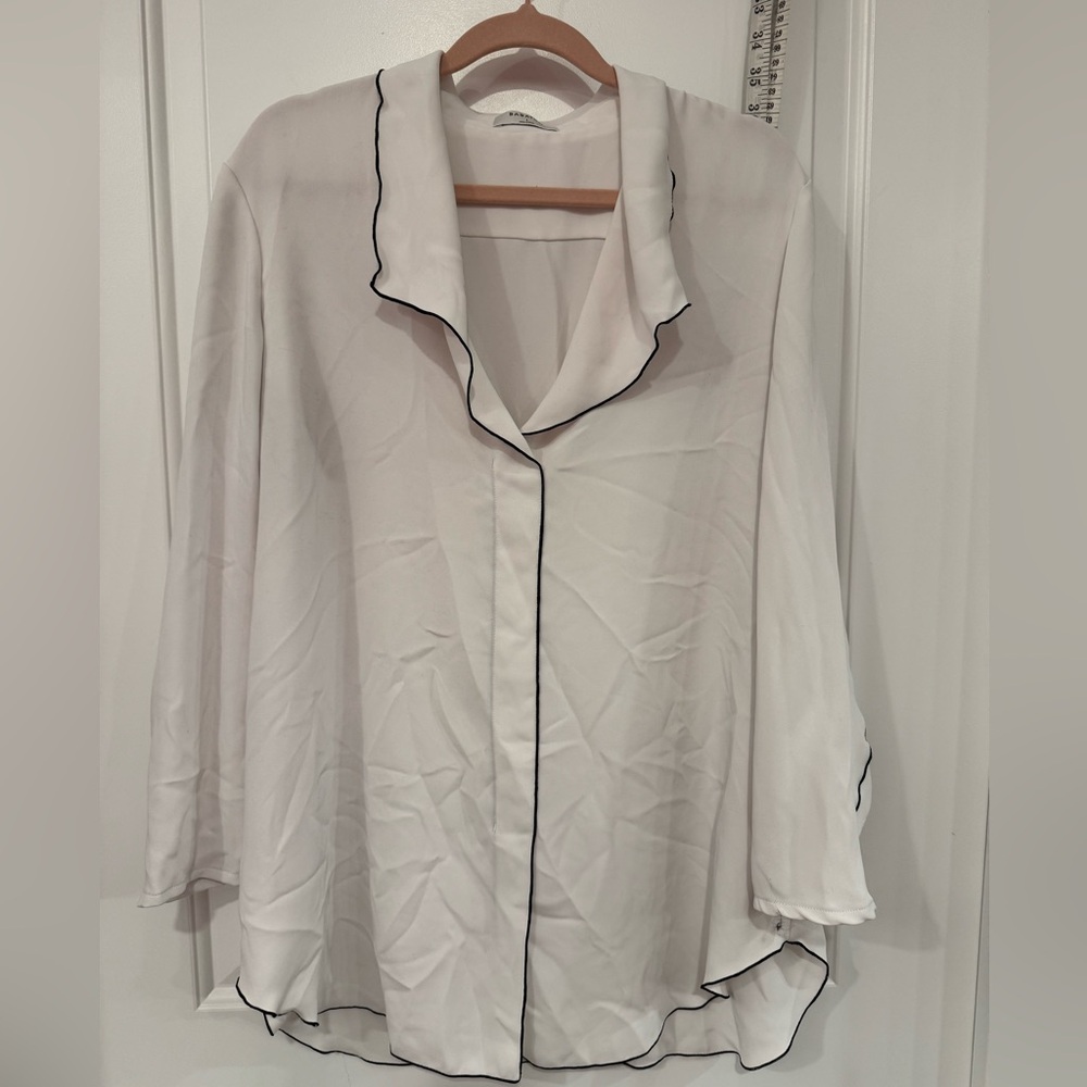 Babaton white flowy blouse with black piping size L